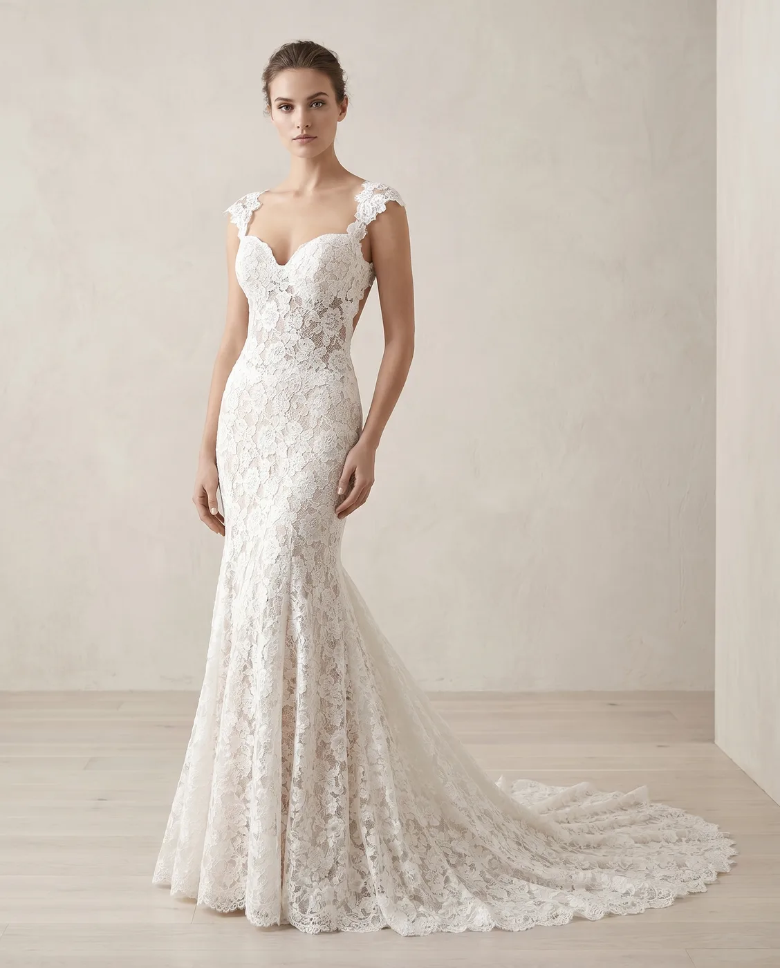 Open-Back Floral Lace Mermaid